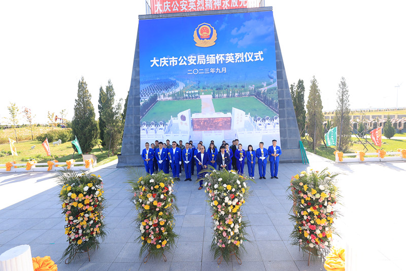 1696054459939562.jpg LEE_1548.JPG